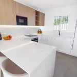 Alegria, Luxury With Easy Access, Private Pool And Parking Hansonholiday Вилла *