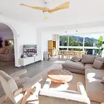 Alegria, Luxury With Easy Access, Private Pool And Parking Hansonholiday Вилла Фрихилиана