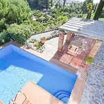 Вилла Alegria, Luxury With Easy Access, Private Pool And Parking Hansonholiday